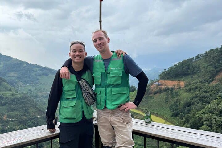 Ha Giang Loop 4-Day Adventure: Ma Pi Leng, Dong Van & Homestay Experience photo 4