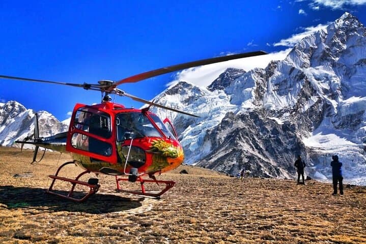 Luxury Everest Basecamp Helicopter Tour: Kala Patthar Landing & Himalayan Flyover