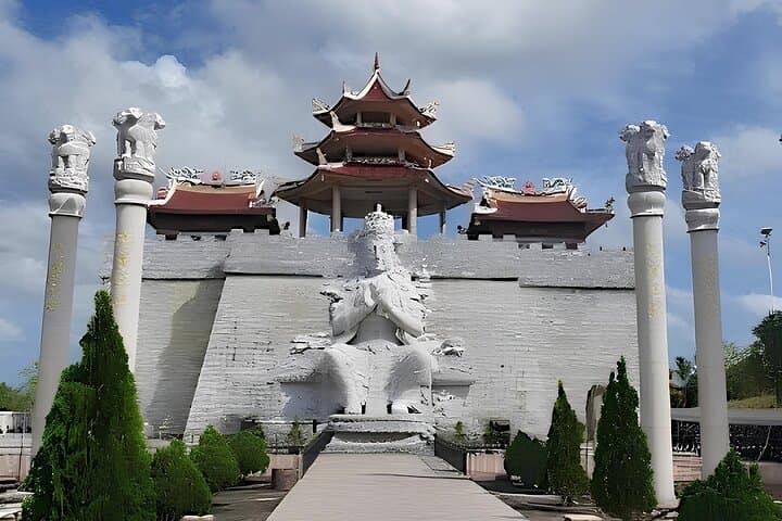 Bintan & Batam 2-Day Cultural Escape from Singapore — Ferry, Temples & Beaches photo 2