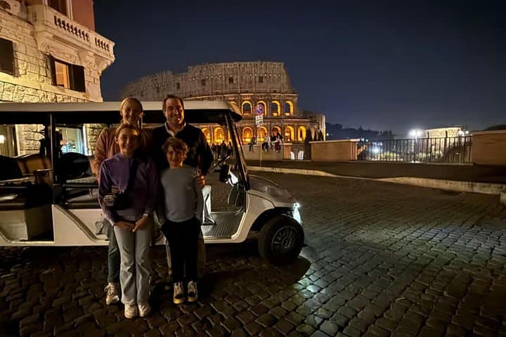 Evening Private Golf Cart Tour of Rome with Prosecco — Sunset Monuments & Night Views photo 2