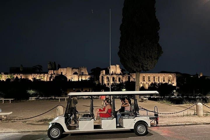 Evening Private Golf Cart Tour of Rome with Prosecco — Sunset Monuments & Night Views photo 3