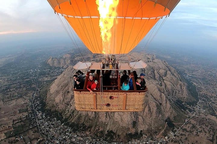 Jaipur Hot Air Balloon Safari Over Samode: Sunrise Views & Village Flights photo 1