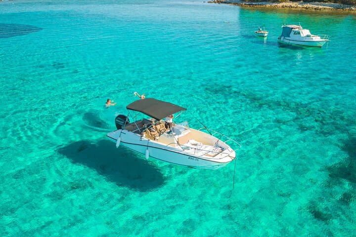 Blue Lagoon & 3-Island Private Boat Tour from Split and Trogir
