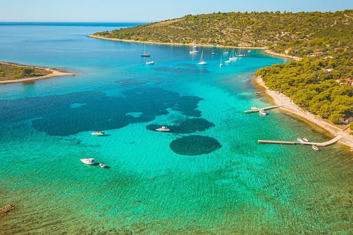 Blue Lagoon & 3-Island Private Boat Tour from Split and Trogir photo 2