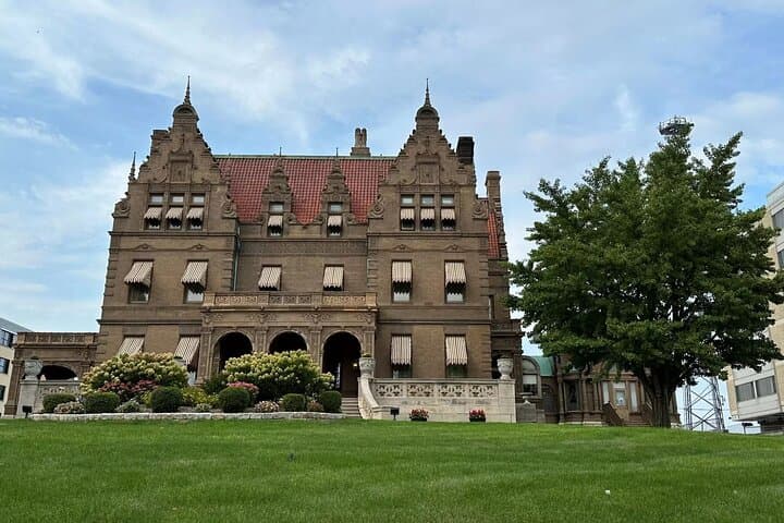 Haunted Westown Walking Audio Tour — Marquette Campus & Milwaukee Ghosts photo 6