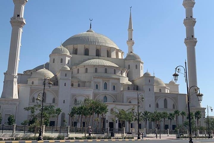 Six-Emirates Cultural Tour from Dubai — Full-Day History, Coastlines & Forts photo 3