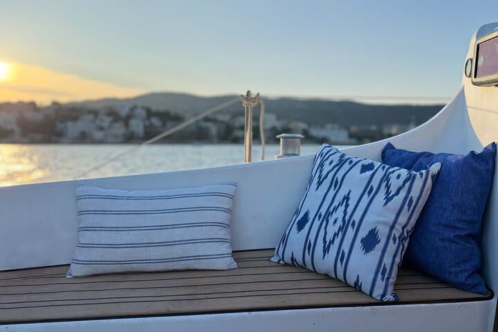 Sail Mallorca’s Southwest Coast on the Classic Llaüt Fenicia photo 3