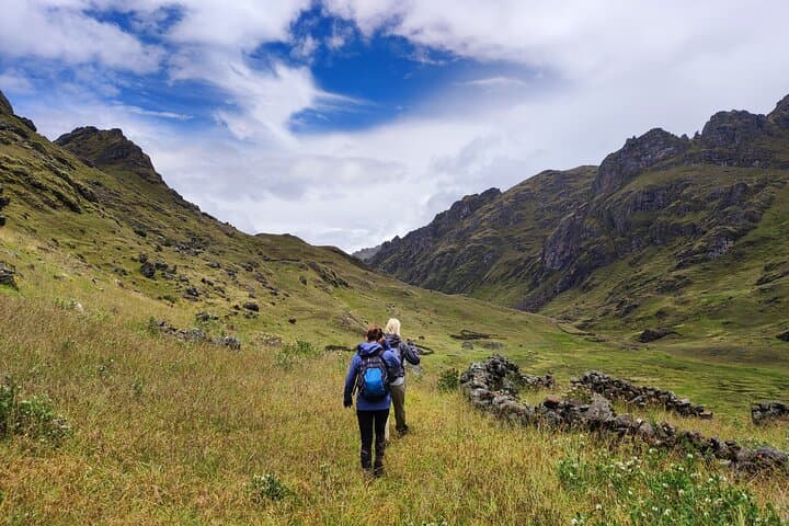 Kinsa Cocha Lakes Hike from Cusco: Day Trip to High-Andean Lagoons photo 4