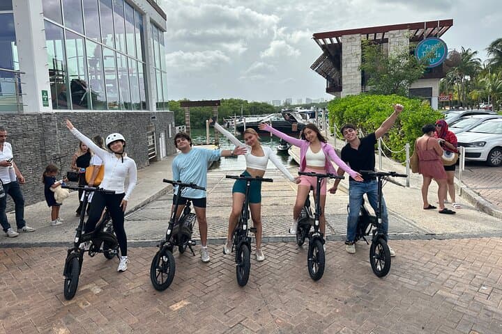 E-Bike Tour: Explore Cancun Hotel Zone in 1.5 Hours photo 2