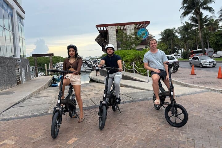E-Bike Tour: Explore Cancun Hotel Zone in 1.5 Hours photo 4