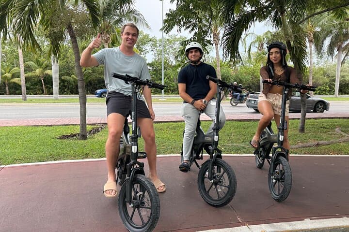 E-Bike Tour: Explore Cancun Hotel Zone in 1.5 Hours photo 5