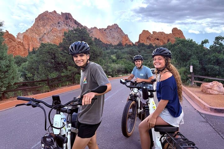 E-Bike Garden of the Gods: Highlights & Hidden Gems Guided Tour photo 2