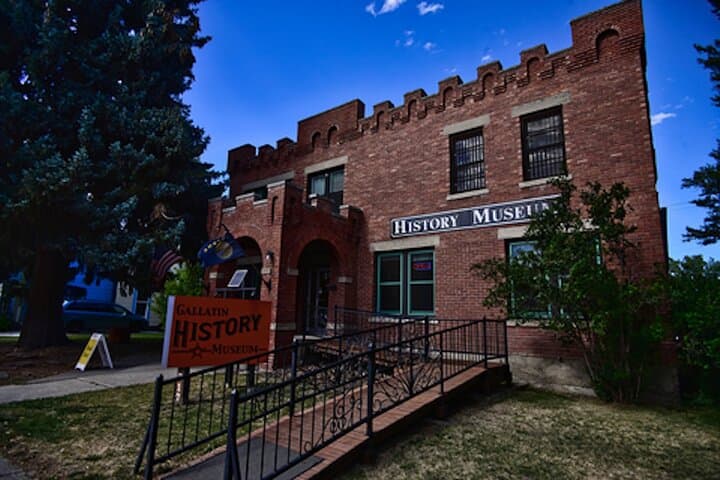 Bozeman Main Street Self-Guided Walking Tour: History, Bars & Small-Town Downtown photo 4