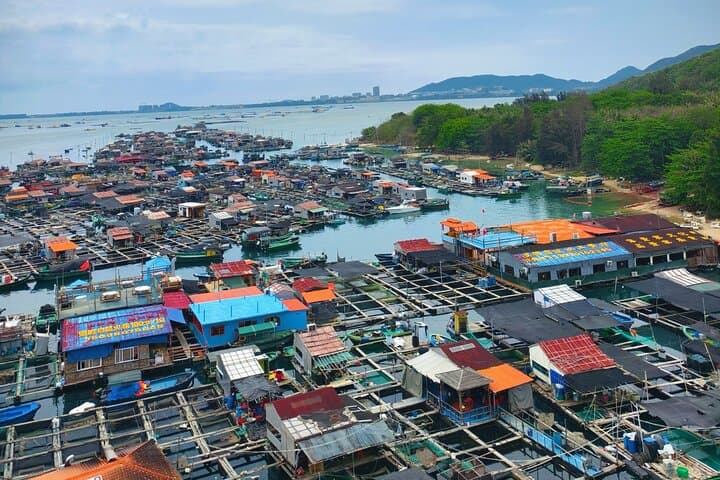 Nanwan Monkey Island & Dan Floating Village: Hainan Cable Car, Monkeys & Seafood Feast