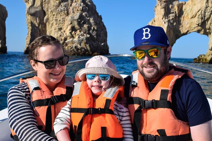 Cabo Arch Tour: El Arco Boat Cruise to Land’s End photo 2