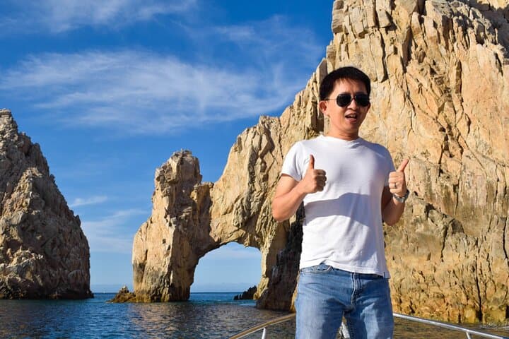 Cabo Arch Tour: El Arco Boat Cruise to Land’s End photo 5