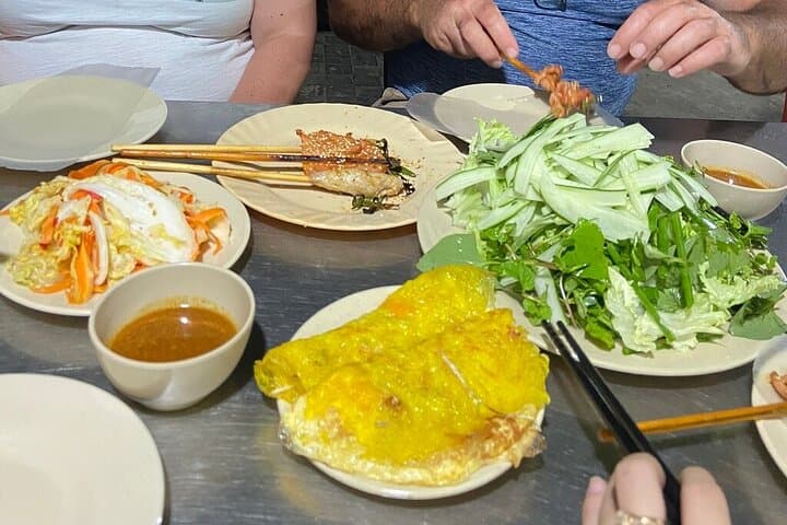 Taste Hoi An: Authentic Street Food Walking Tour in Ancient Town photo 4