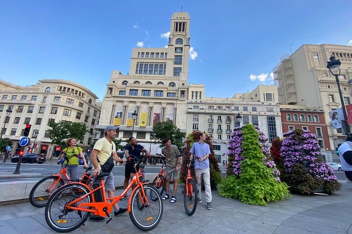 Madrid 2.5-Hour Historical Bike Tour — E‑Bike & Bicycle Highlights photo 5