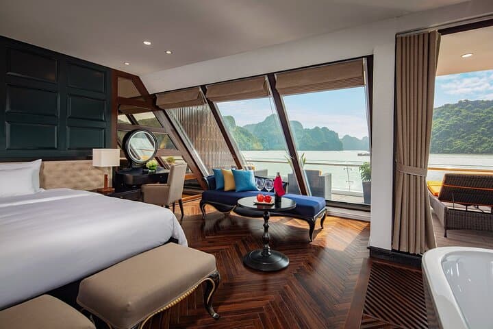 Stellar of the Sea: Luxury 2D1N Cruise Through Halong & Lan Ha Bay photo 5
