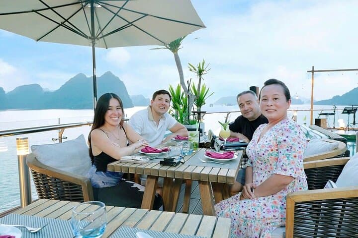 Stellar of the Sea: Luxury 2D1N Cruise Through Halong & Lan Ha Bay photo 2
