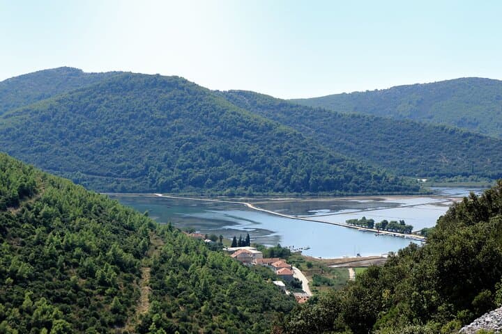 Private Coastal Transfer from Dubrovnik to Split with Ston Stop photo 4