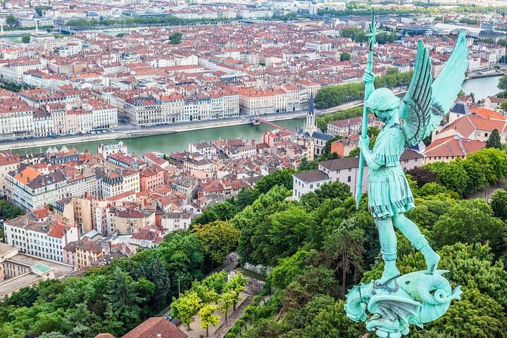 Explore Lyon in 60 Minutes: Local-Led Walking Highlights photo 5