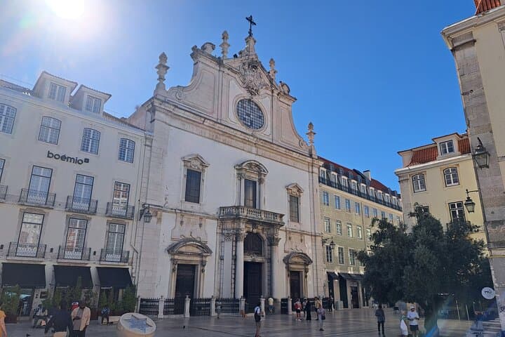 Spy Through Lisbon: Self-Guided Vasco da Gama Walking Tour photo 3