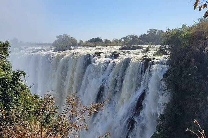 Victoria Falls Private Guided Tour — Both Sides of Mosi-oa-Tunya (Zimbabwe & Zambia) photo 2