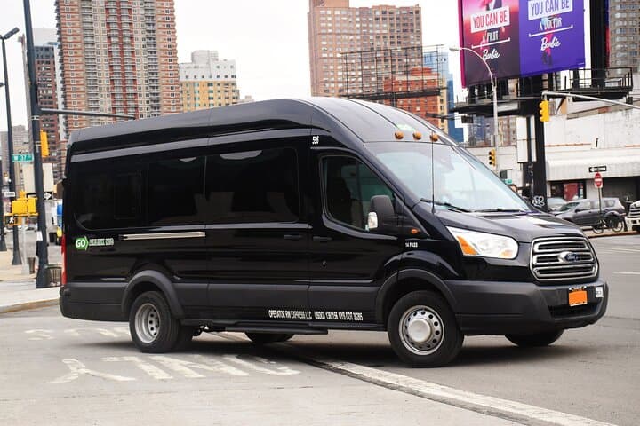 VIP Private Trip to Woodbury Common Premium Outlets — Manhattan-to-Outlets Shopping Guide