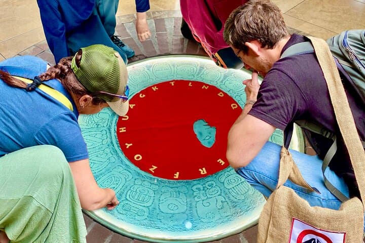 Mysteries of Antigua: Interactive Treasure Hunt Through Colonial Streets photo 2