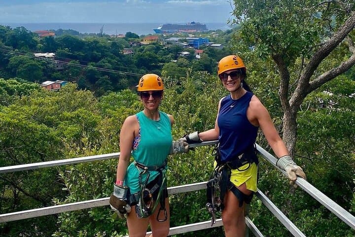 Roatán Zip Line Eco Park: Sloths, Monkeys & West Bay Beach Break photo 3