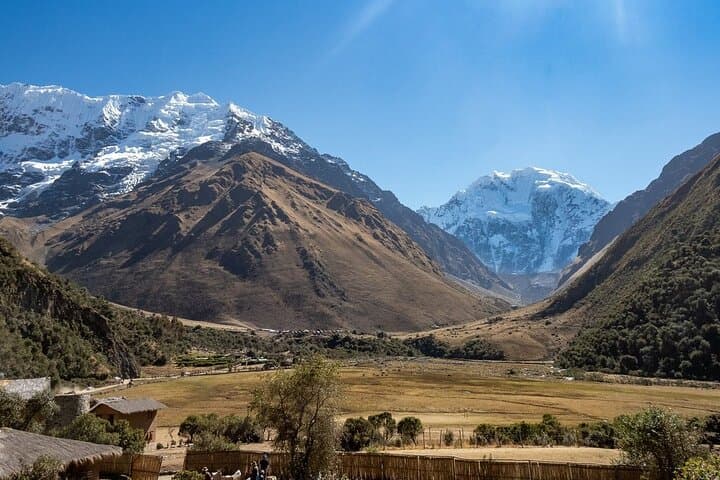 Cusco to Soraypampa: Scenic Andean Transfer and High‑Altitude Walk photo 3