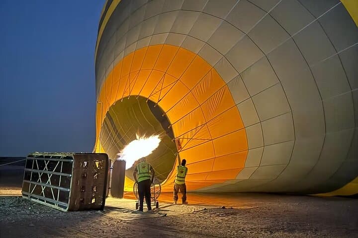 Dubai Sunrise Hot Air Balloon Ride Over the Desert photo 6