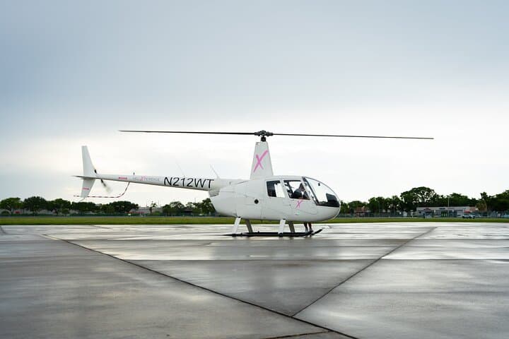 Soaring Over Miami: A Practical Guide to the South Beach and Downtown Helicopter Tour photo 5