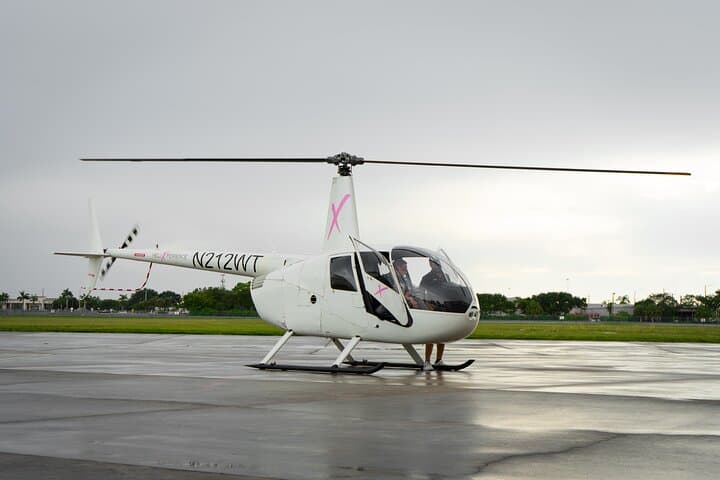 Soar Above Miami: The Ultimate Helicopter Grand Tour Experience photo 5