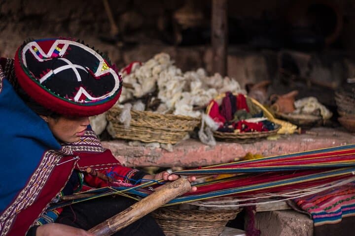 Full-Day Sacred Valley Tour: Moray, Maras Salt Mines, Ollantaytambo & Pisac photo 5