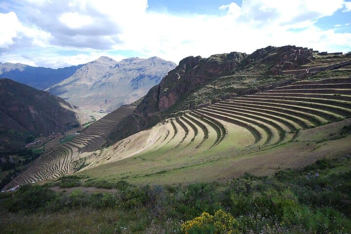 Full-Day Sacred Valley Tour: Moray, Maras Salt Mines, Ollantaytambo & Pisac photo 2
