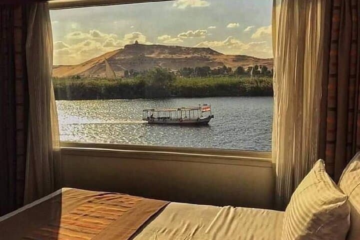 Aswan-to-Luxor 3-Night Nile Cruise with Daily Guided Tours