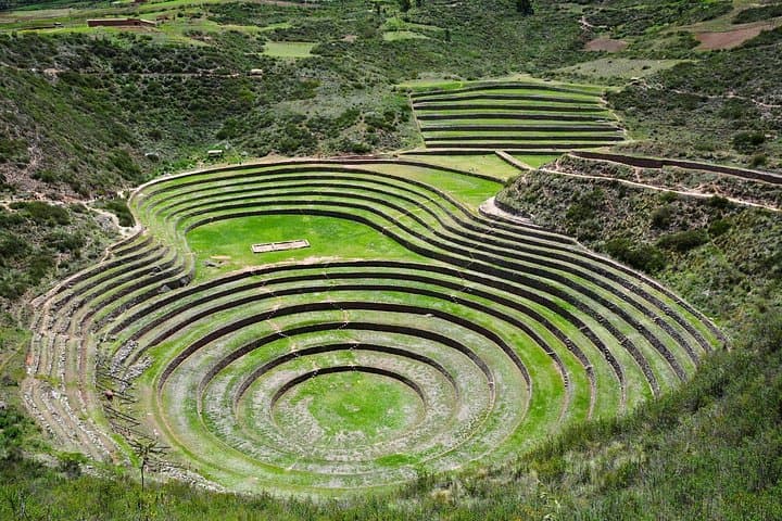 6-Day Cusco Adventure: Machu Picchu, Humantay Lagoon & Vinicunca (Seven Colors Mountain) photo 3