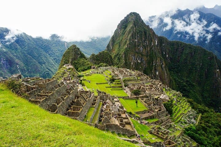 2-Day Sacred Valley and Machu Picchu Tour from Cusco: Sunrise at the Citadel photo 1