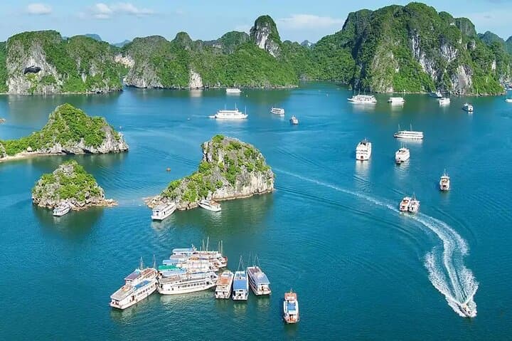 Bai Tu Long Bay 2-Day Cruise from Hanoi: Kayak, Caves & Cooking Class photo 2