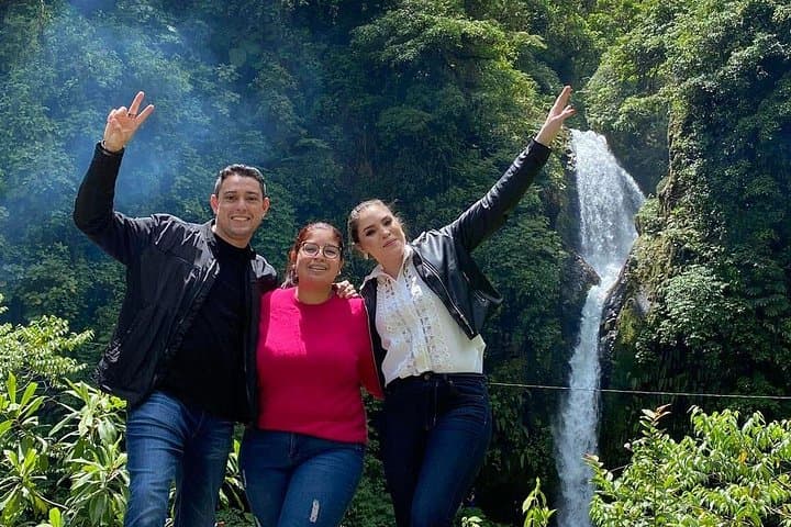 Private Poás Volcano Day Trip with Strawberry Farm Tasting from Alajuela photo 2