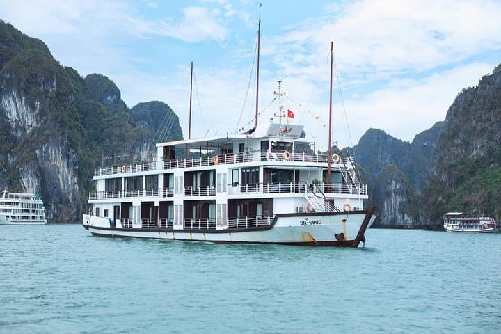 Mila Cruises Halong Bay: 2-Day Heritage Cruise from Hanoi photo 1