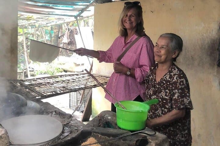 Half-Day Hoi An Cycling: Kim Bong Village Crafts & Rice-Paddy Roads photo 3