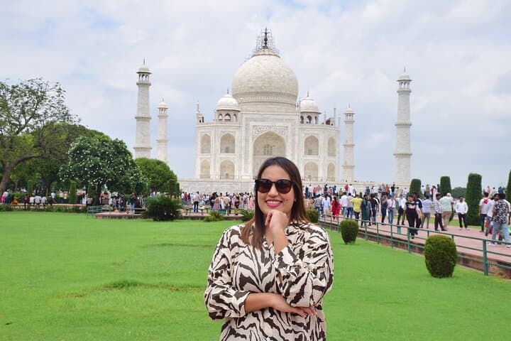 Sunrise at the Taj Mahal: Private Same-Day Tour from Jaipur photo 6