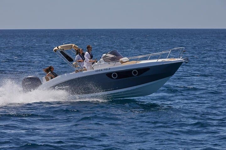 Private Boat Tour Monopoli to Polignano with Aperitif and Swim