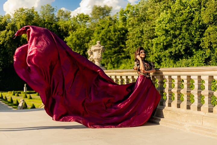 Warsaw Flying Dress Drone Shoot at Wilanów Palace — Cinematic Social-Video Session photo 4