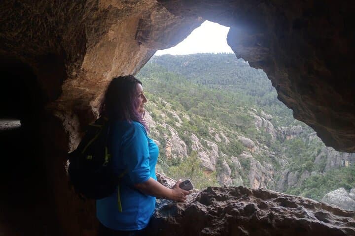 Hike Peña Cortada: Private Day Trek to the 2,000-Year-Old Roman Aqueduct from Valencia