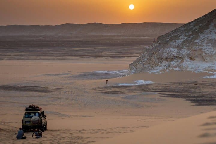 White Desert and Bahariya Oasis Day Safari from Cairo — 4x4 Jeep Tour photo 1