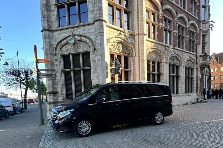 Private Roundtrip Transfer from Amsterdam to Brussels (Same-Day) photo 2